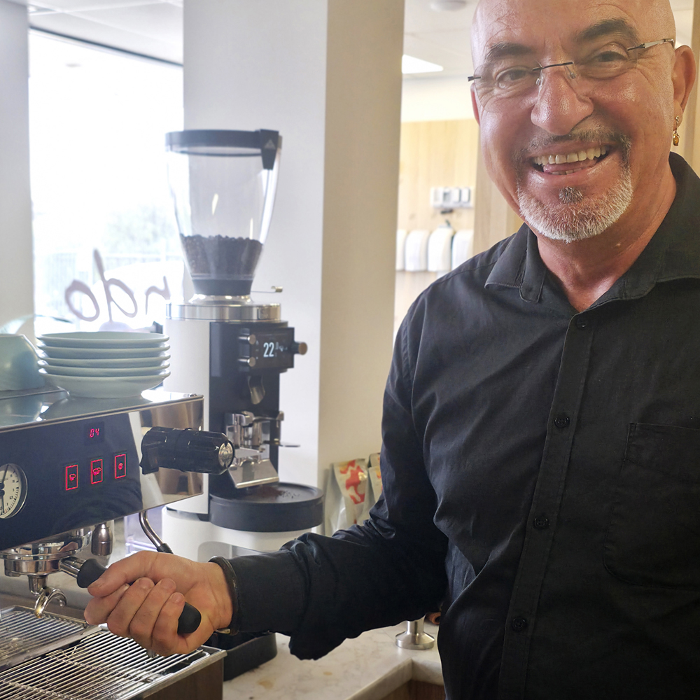 BaristaCleaningMachine